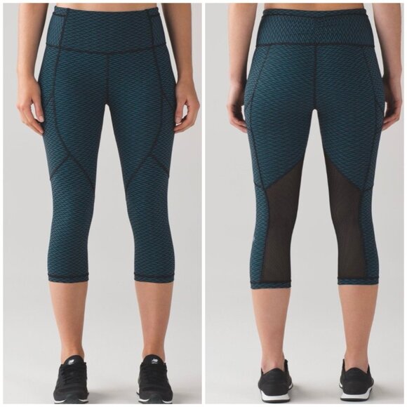 Lululemon Outrun 17" Crop Leggings Score Jacquard Black Indian Ocean / Black S 4 - Picture 1 of 9